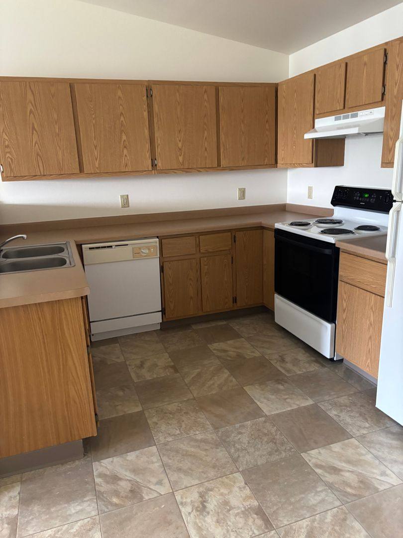 Apartment for rent at 225 Tamarack Dr, Lake Mills, WI 53551
