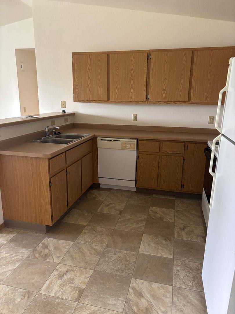 Apartment for rent at 225 Tamarack Dr, Lake Mills, WI 53551