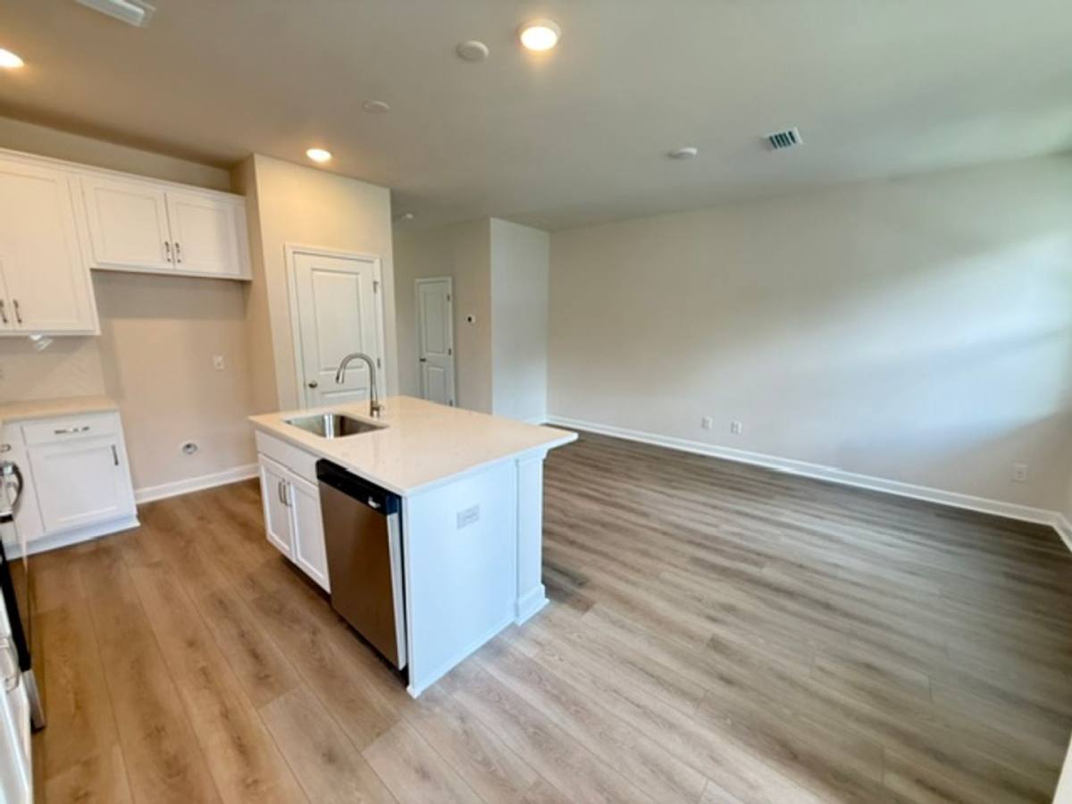 Townhouse for rent at 463 Martins Creek Blvd, Summerville, SC 29485