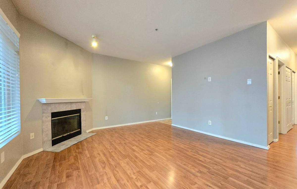 Condo for rent at 18930 Bothell-Everett Highway V101, Bothell, WA 98012