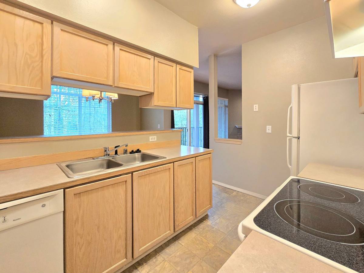 Condo for rent at 18930 Bothell-Everett Highway V101, Bothell, WA 98012