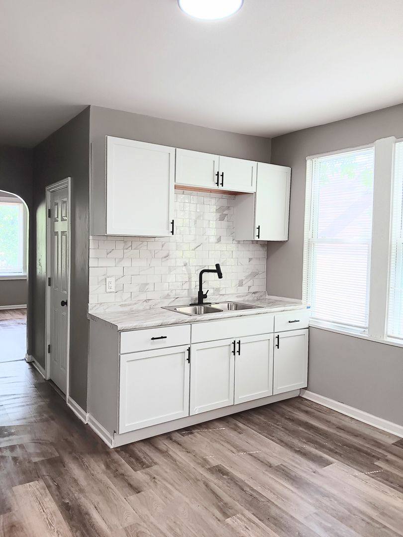 Apartment for rent at 3926 Butternut St, East Chicago, IN 46312