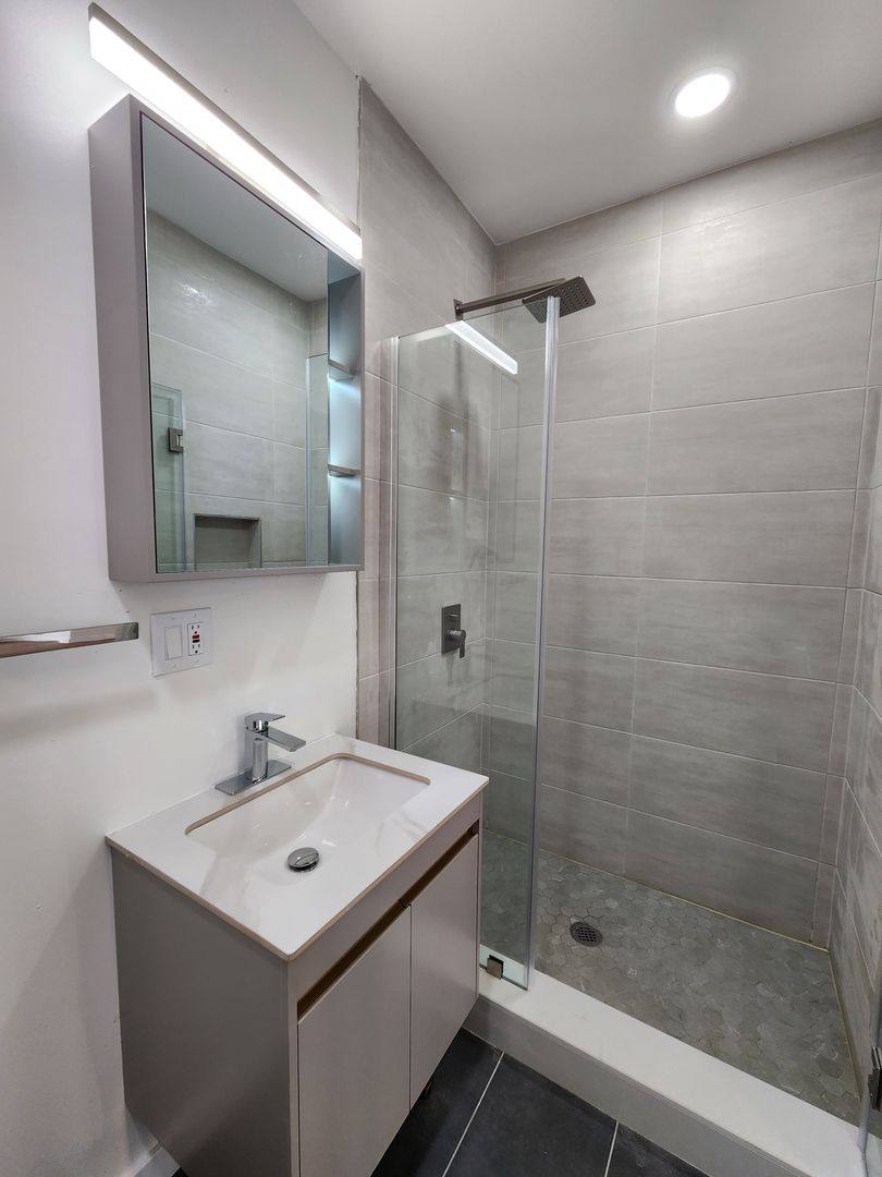 Apartment for rent at 856 N 22nd St #2, Philadelphia, PA 19130