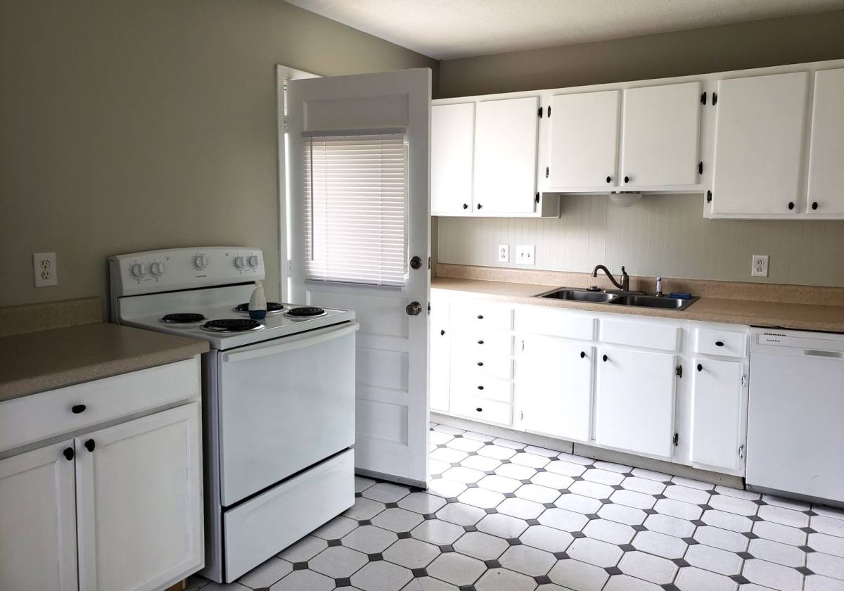 Apartment for rent at 1220 W Patterson Ave, Wichita, KS 67217