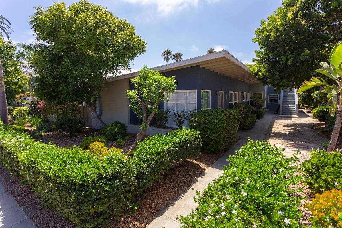 Apartment for rent at 5024-5050 Mission Blvd, San Diego, CA 92109