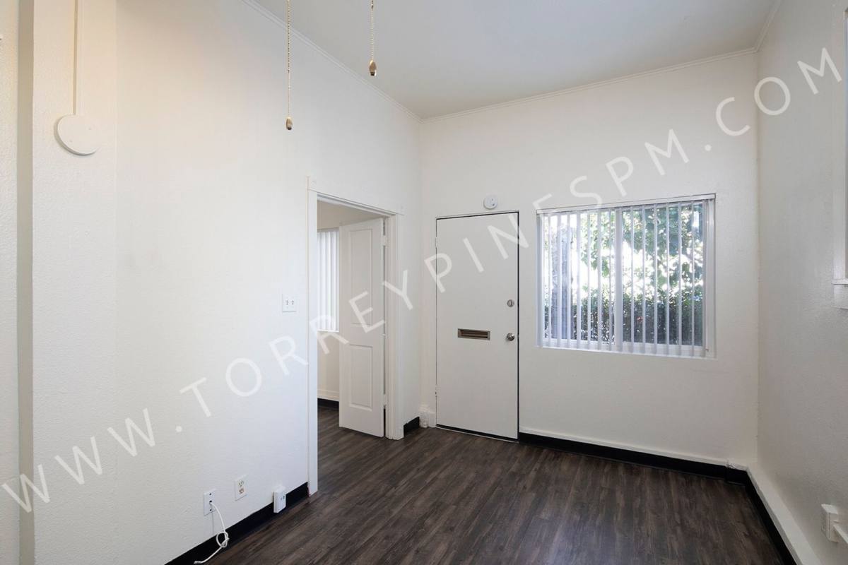 Apartment for rent at 5024-5050 Mission Blvd, San Diego, CA 92109