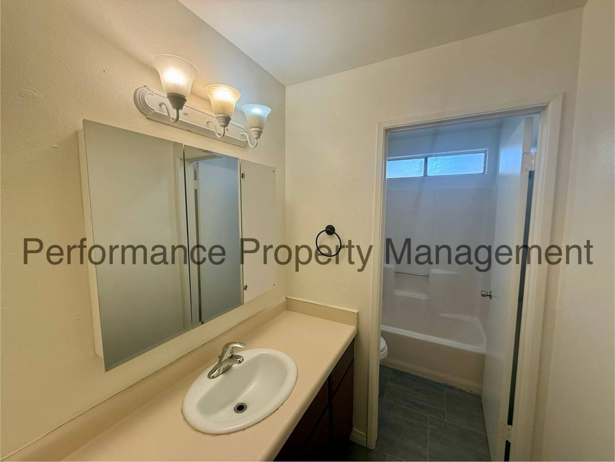 Apartment for rent at 730 James Rd, Bakersfield, CA 93308