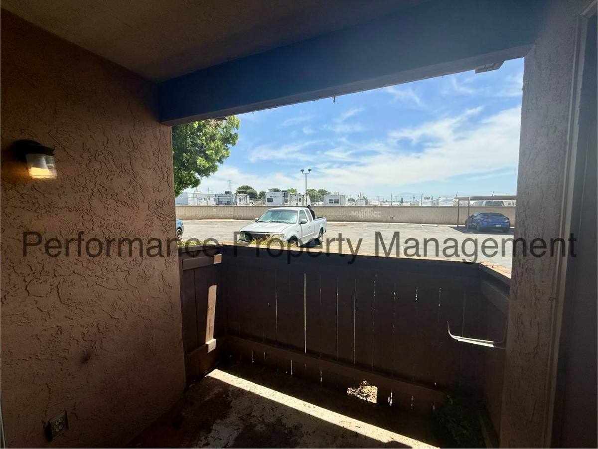 Apartment for rent at 730 James Rd, Bakersfield, CA 93308