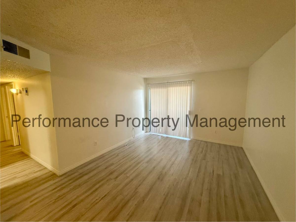 Apartment for rent at 730 James Rd, Bakersfield, CA 93308