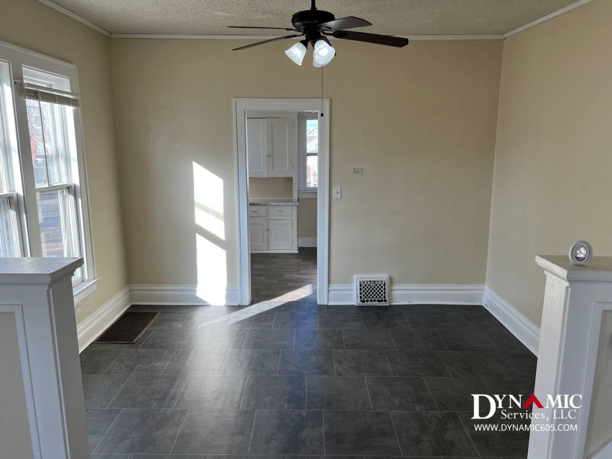 Townhouse for rent at 424 W 12th St, Sioux Falls, SD 57104