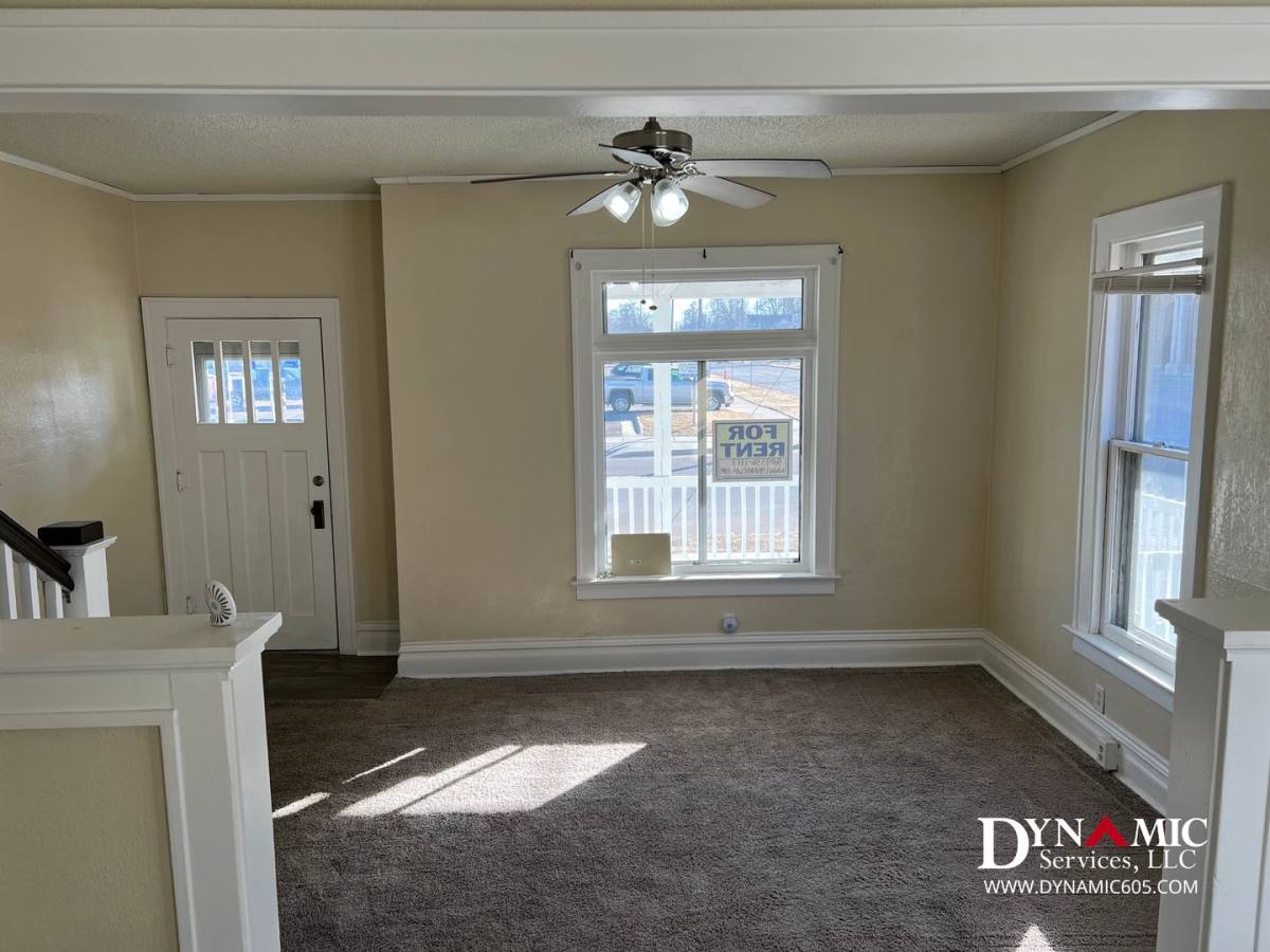 Townhouse for rent at 424 W 12th St, Sioux Falls, SD 57104