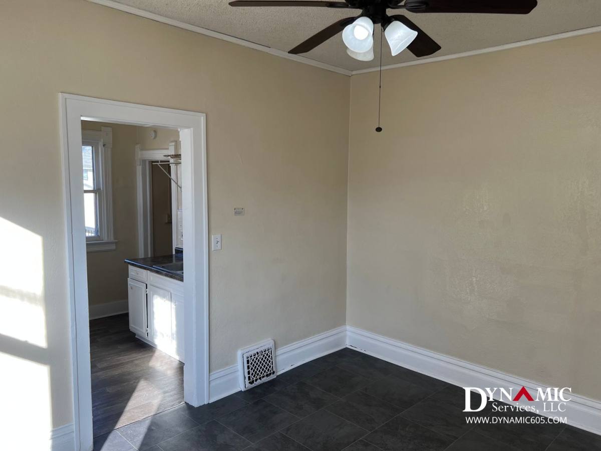 Townhouse for rent at 424 W 12th St, Sioux Falls, SD 57104