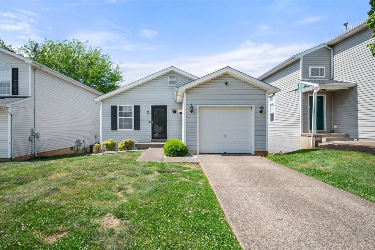 House for rent at 4429 Baygarden Court, Louisville, KY 40245