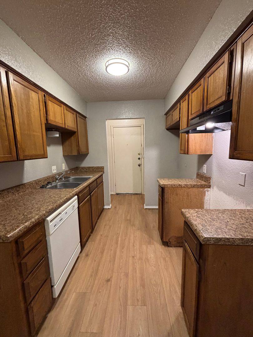 Apartment for rent at 6440 42 Woodbeach Dr, Fort Worth, TX 76133