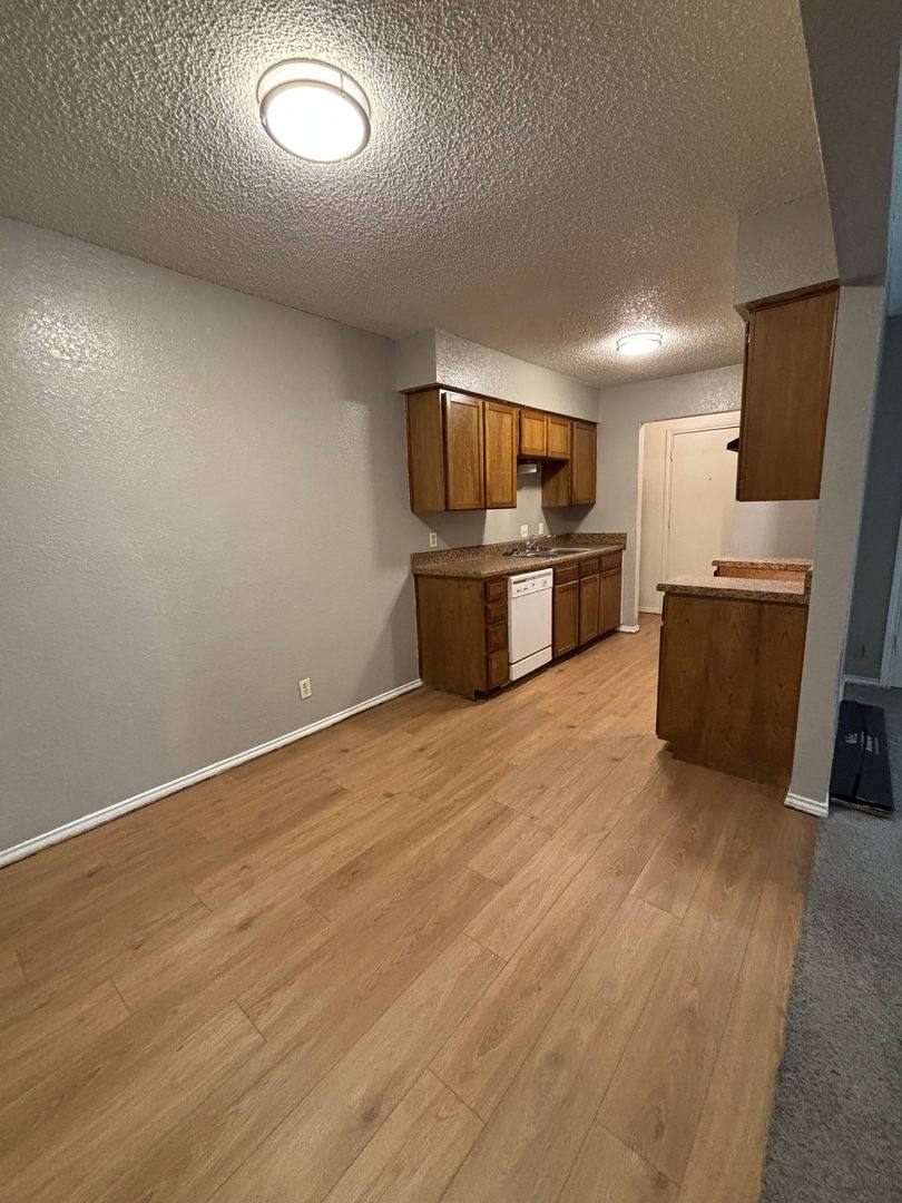 Apartment for rent at 6440 42 Woodbeach Dr, Fort Worth, TX 76133