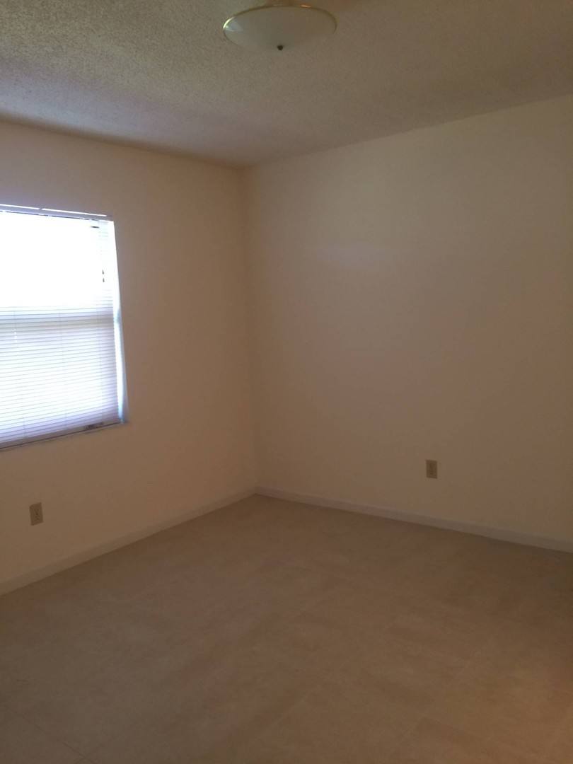 Condo for rent at 605 Ixoria Ave, Fort Pierce, FL 34982