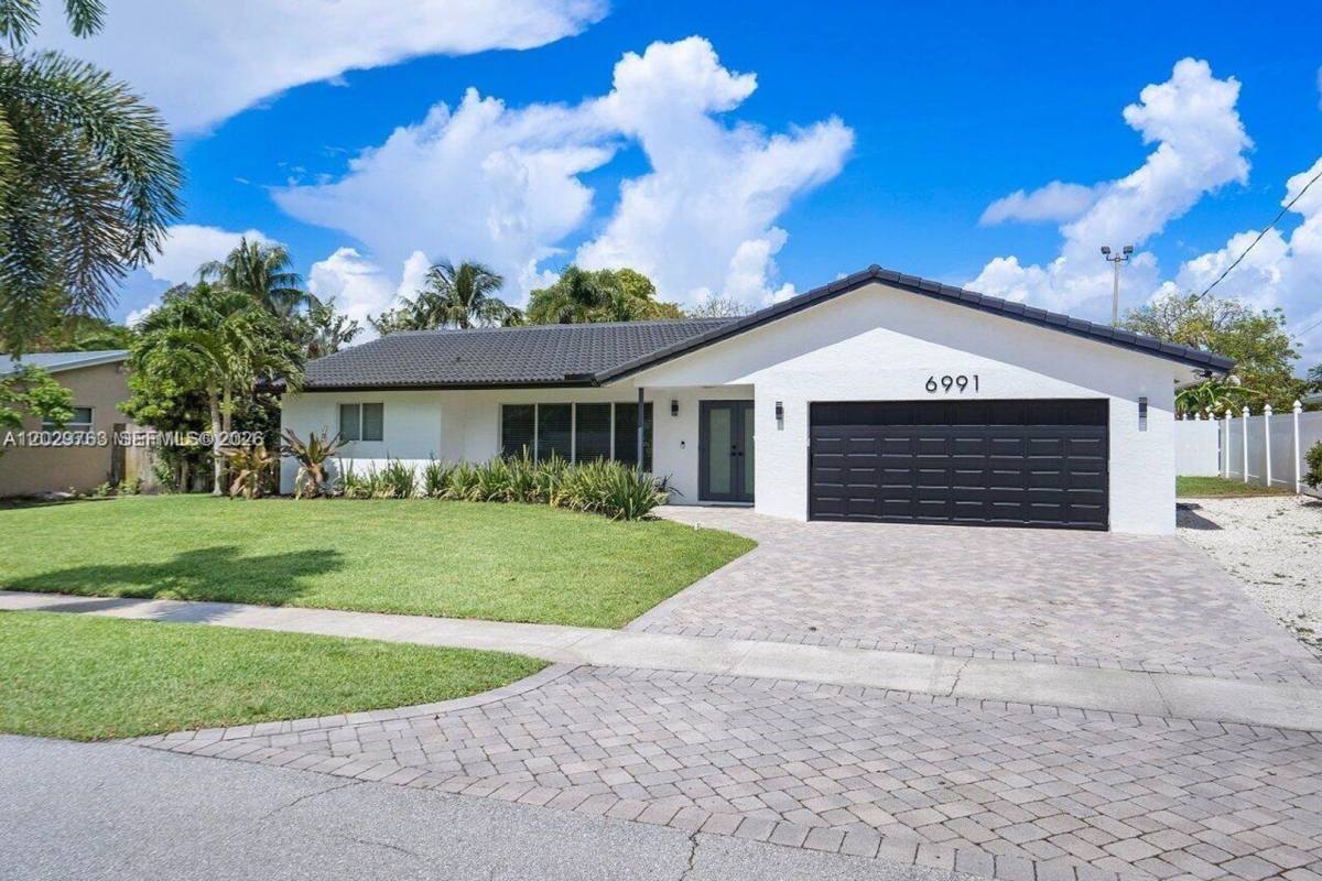 House for rent at 6991 NE 7th Ave, Boca Raton, FL 33487