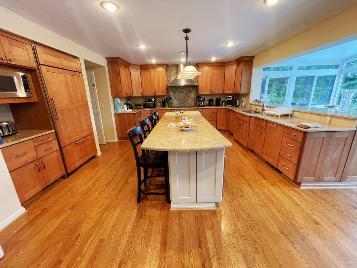 House for rent at 13209 Lantern Hollow Dr, Gaithersburg, MD 20878