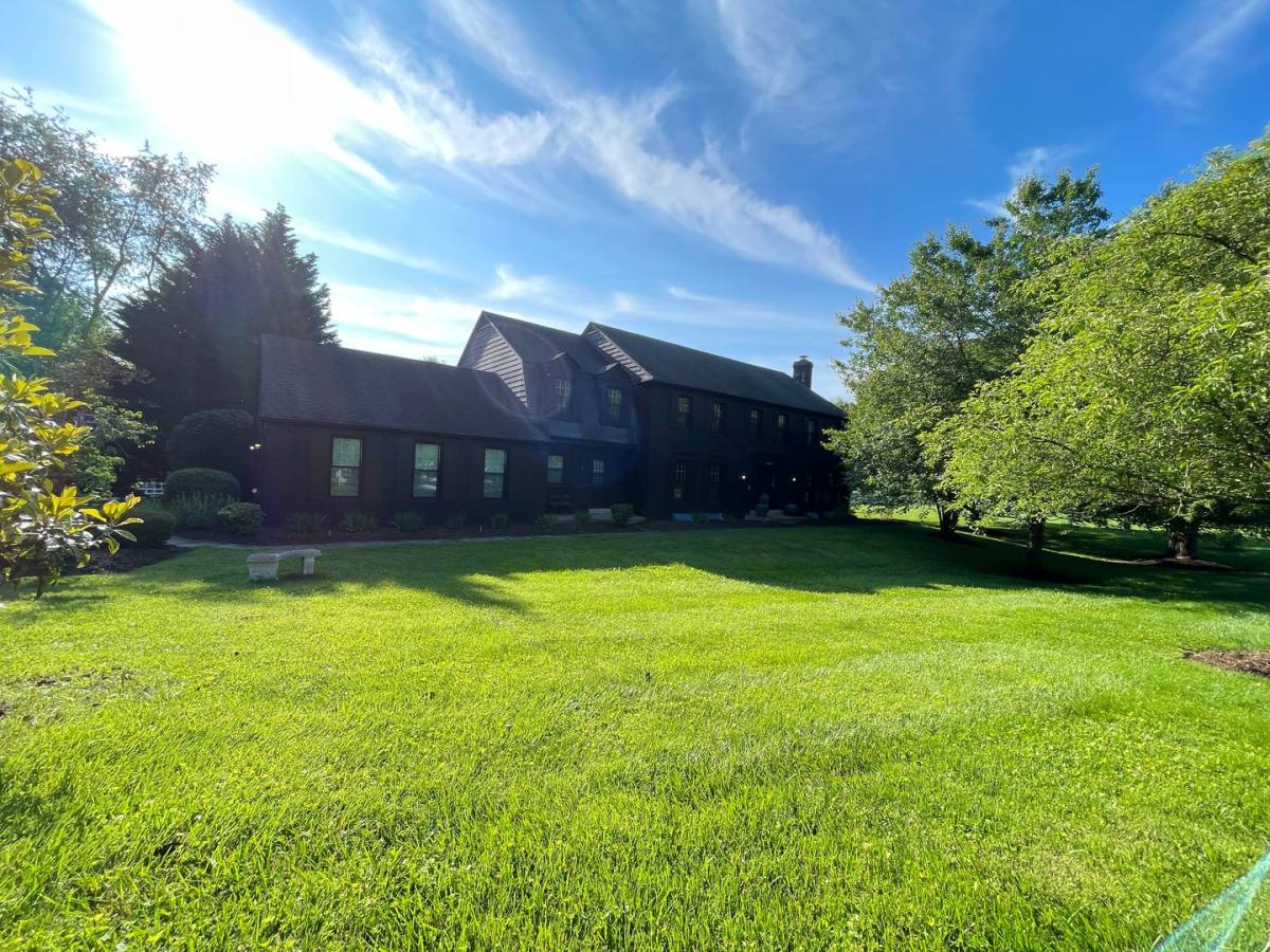 House for rent at 13209 Lantern Hollow Dr, Gaithersburg, MD 20878