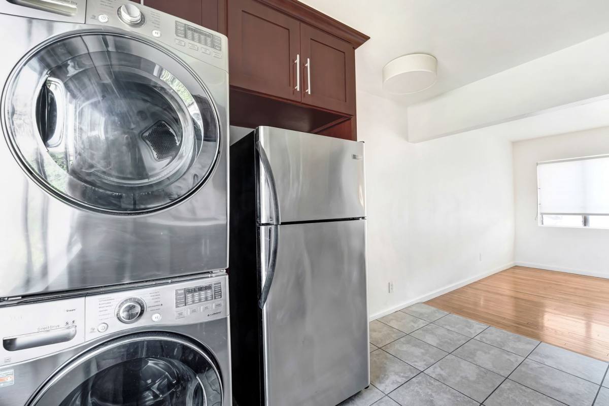 Apartment for rent at 706 N Rampart Blvd, Los Angeles, CA 90026