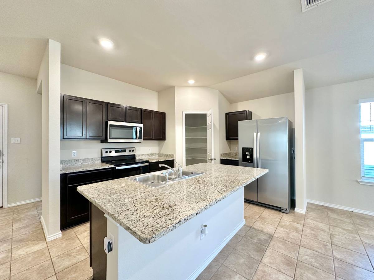 House for rent at 5911 Harriet Tubman Ave, Killeen, TX 76543