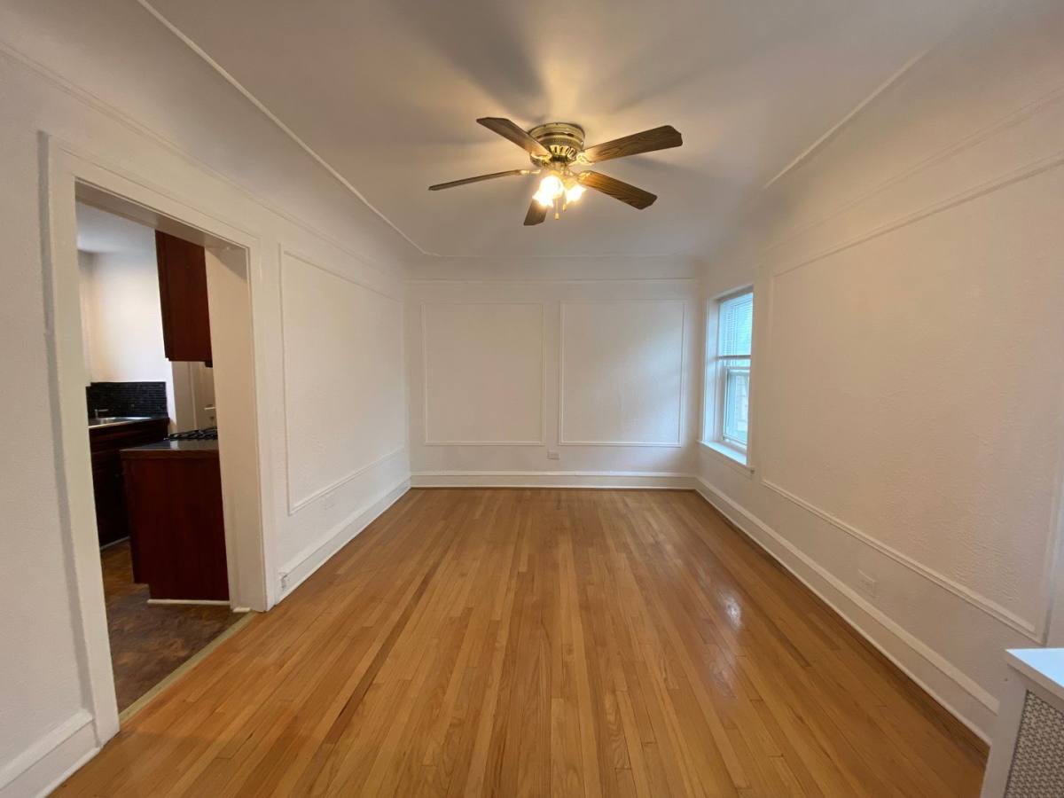 Apartment for rent at 6301-05 N Washtenaw Ave, Chicago, IL 60659