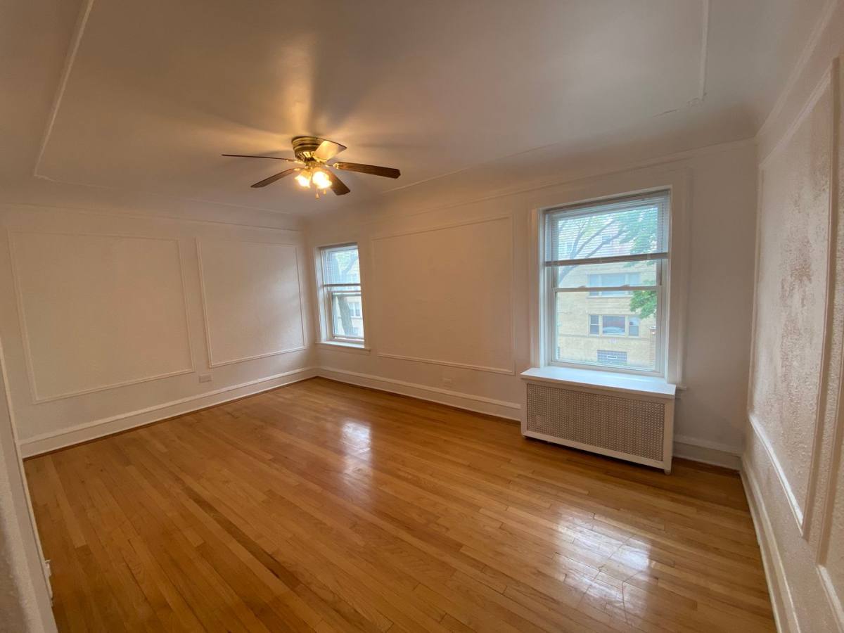 Apartment for rent at 6301-05 N Washtenaw Ave, Chicago, IL 60659