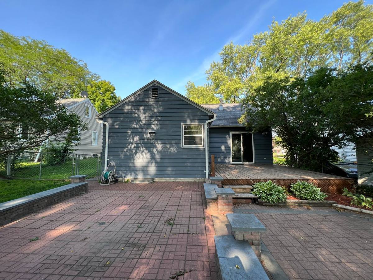 House for rent at 304 18 1 2 Ave SW, Rochester, MN 55902