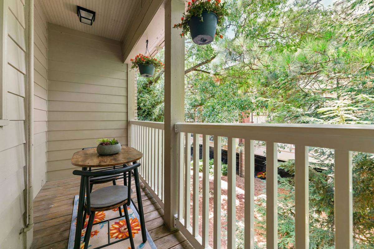 Apartment for rent at 856 Ponce De Leon Ave NE, Atlanta, GA 30306
