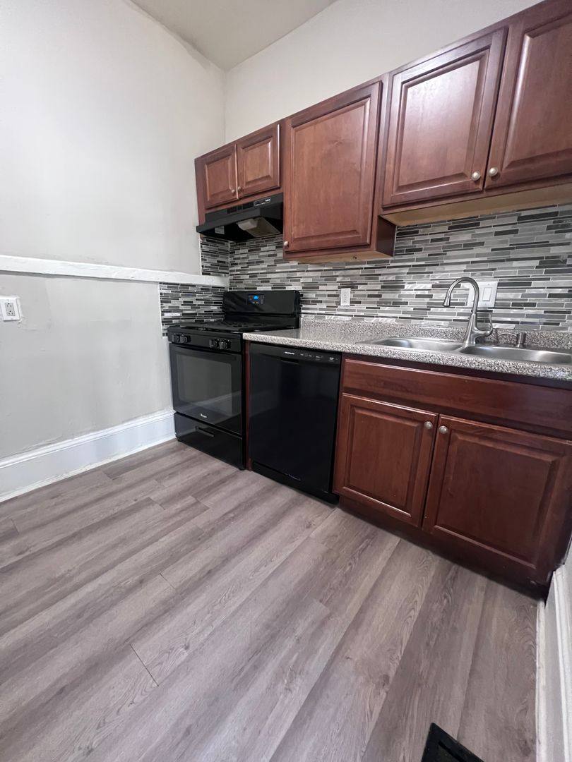 Apartment for rent at 856 Ponce De Leon Ave NE, Atlanta, GA 30306