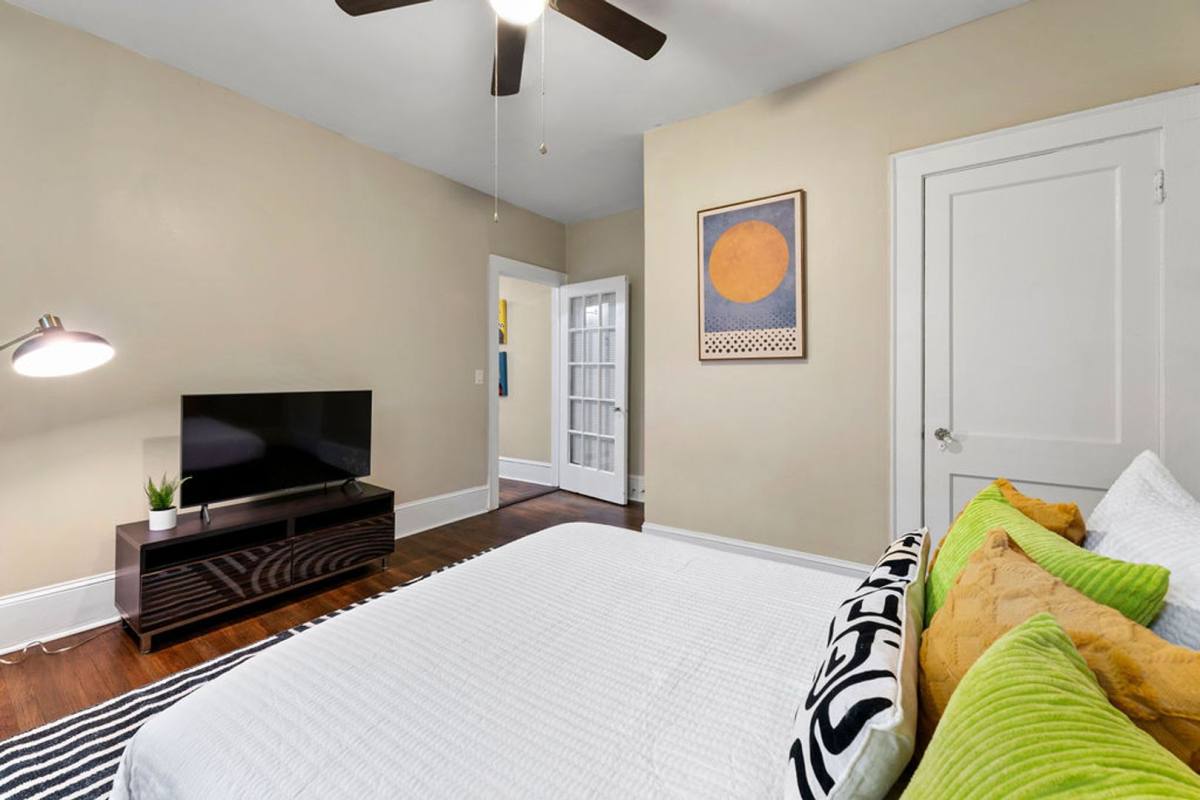 Apartment for rent at 856 Ponce De Leon Ave NE, Atlanta, GA 30306