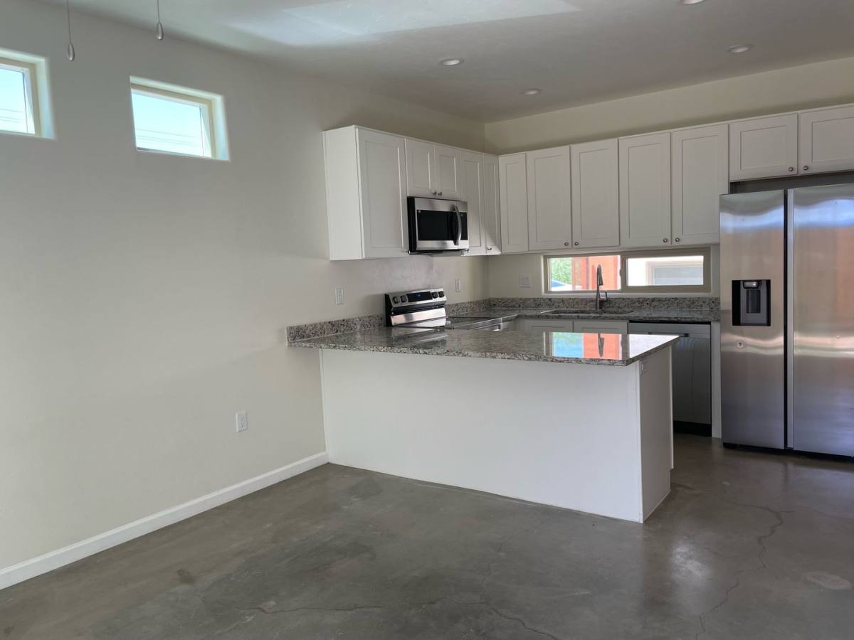 Apartment for rent at 3532-3540 N Country Club Rd, Tucson, AZ 85716