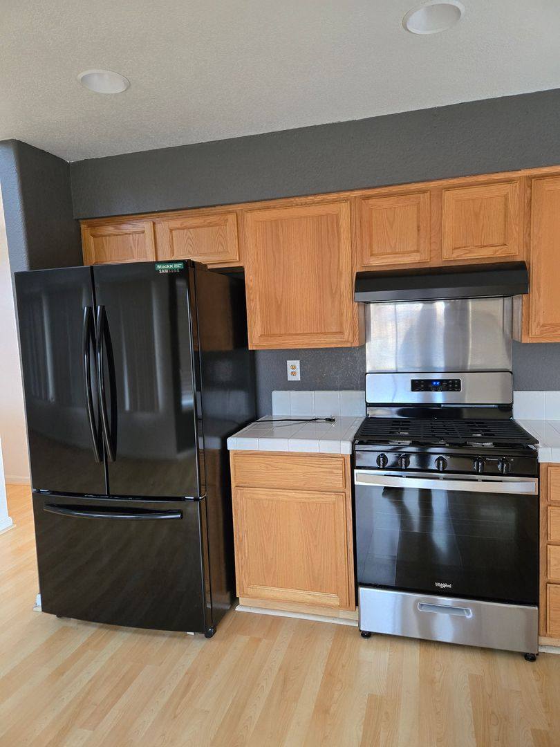 House for rent at 647 Vista Court, Lemoore, CA 93245