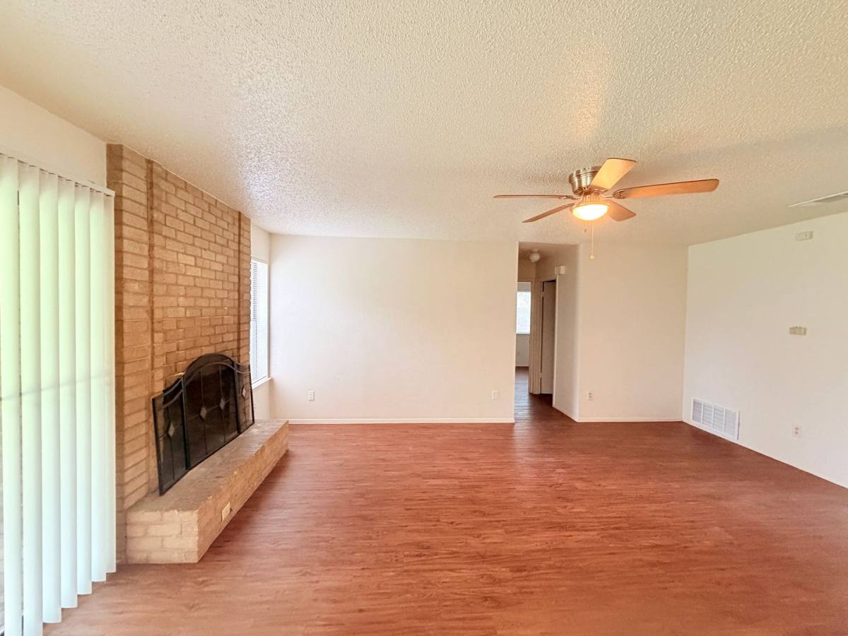 House for rent at 10904 Meadgreen Court, Austin, TX 78758