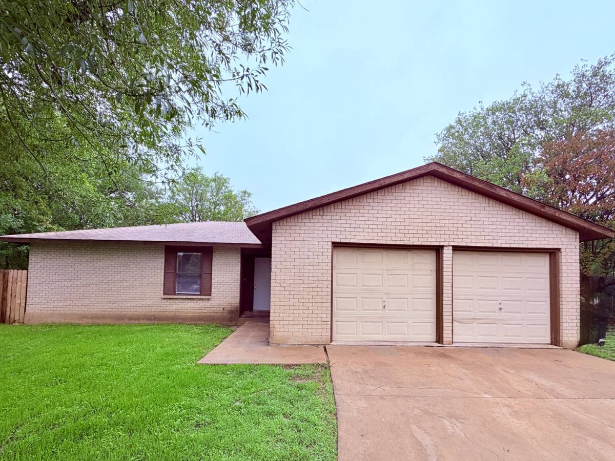 House for rent at 10904 Meadgreen Court, Austin, TX 78758