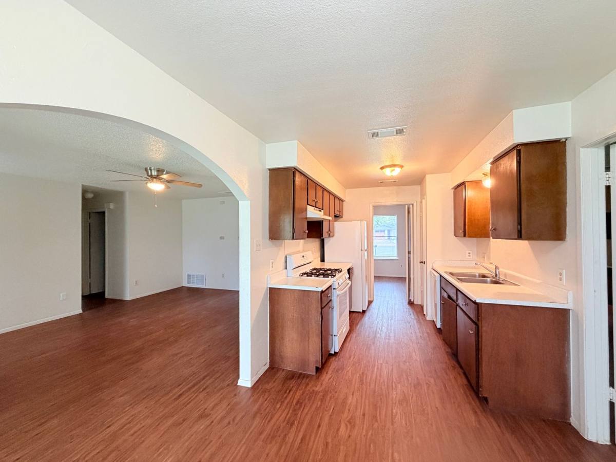 House for rent at 10904 Meadgreen Court, Austin, TX 78758