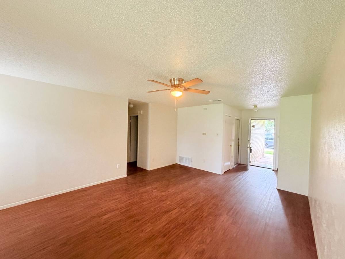House for rent at 10904 Meadgreen Court, Austin, TX 78758