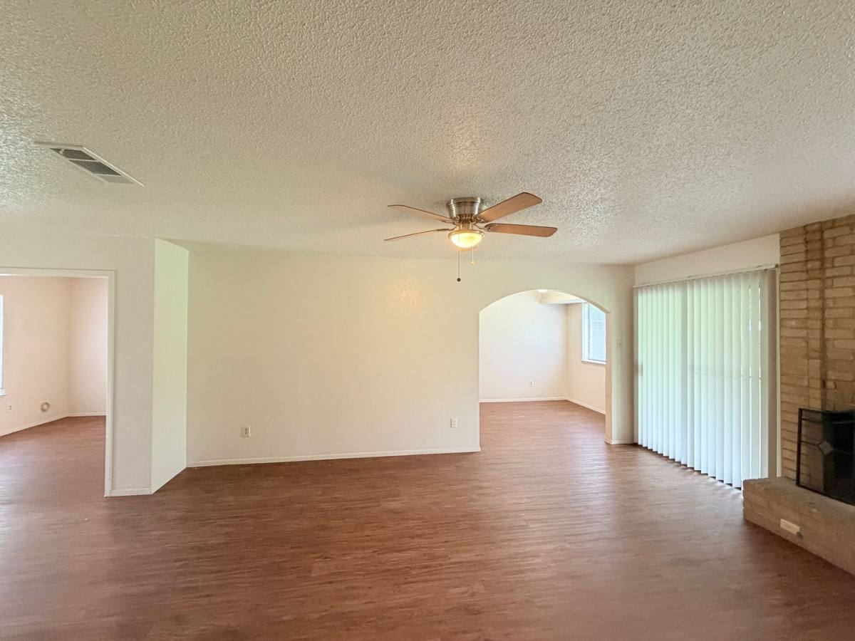 House for rent at 10904 Meadgreen Court, Austin, TX 78758