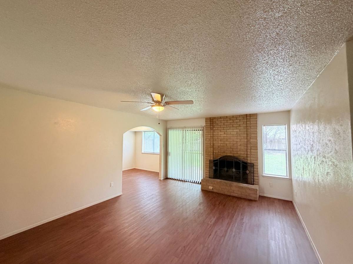 House for rent at 10904 Meadgreen Court, Austin, TX 78758