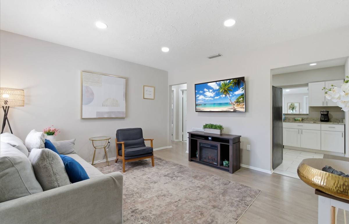 House for rent at 305 N Conrad Ave, Sarasota, FL 34237