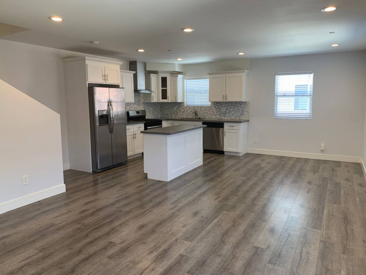 Apartment for rent at 236-238 1 2 N Dillon St, Los Angeles, CA 90026
