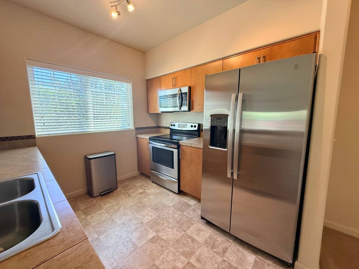 Condo for rent at 10834 NE Holly St #202, Beaverton, OR 97006