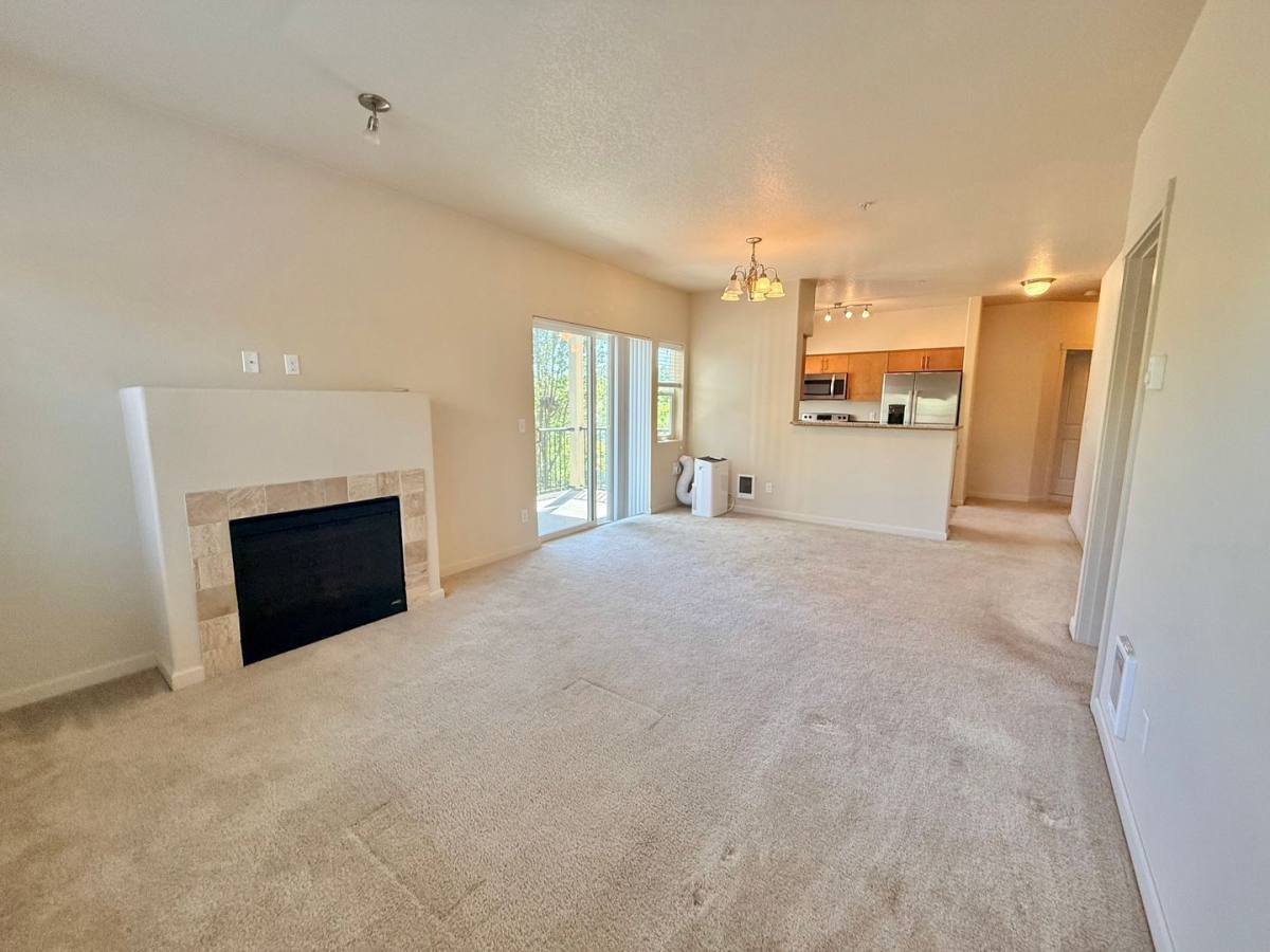 Condo for rent at 10834 NE Holly St #202, Beaverton, OR 97006