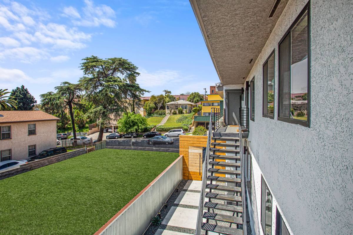 Apartment for rent at 230 S Carondelet St, Los Angeles, CA 90057