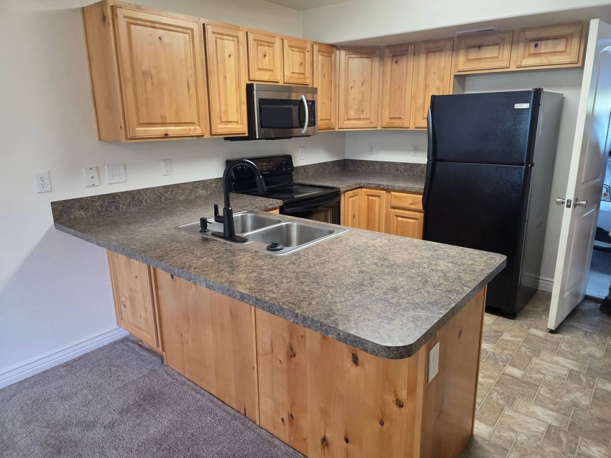 Townhouse for rent at 482 E 475 N, Ogden, UT 84404
