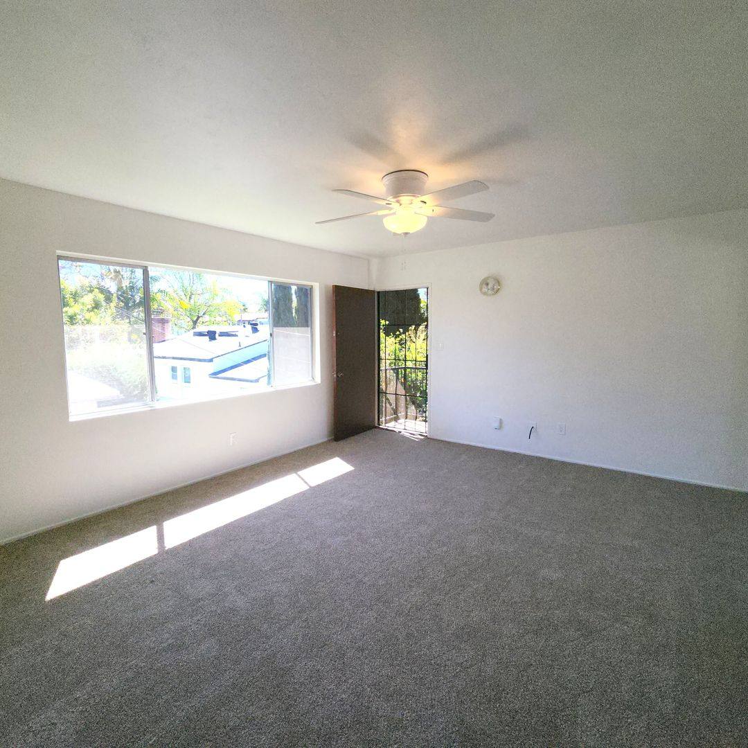 Apartment for rent at 164-70 D Ave, Coronado, CA 92118
