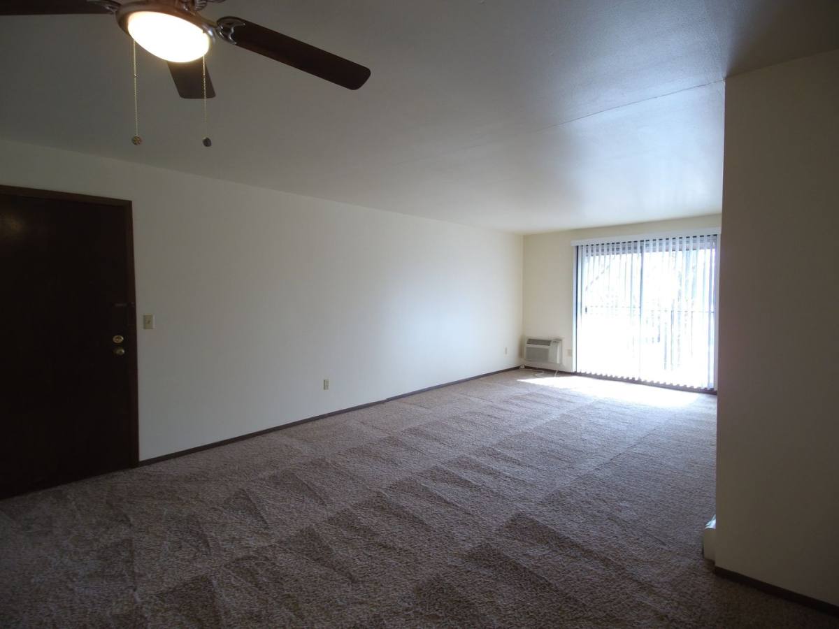Apartment for rent at 4701 Indian Hills Dr, Racine, WI 53406