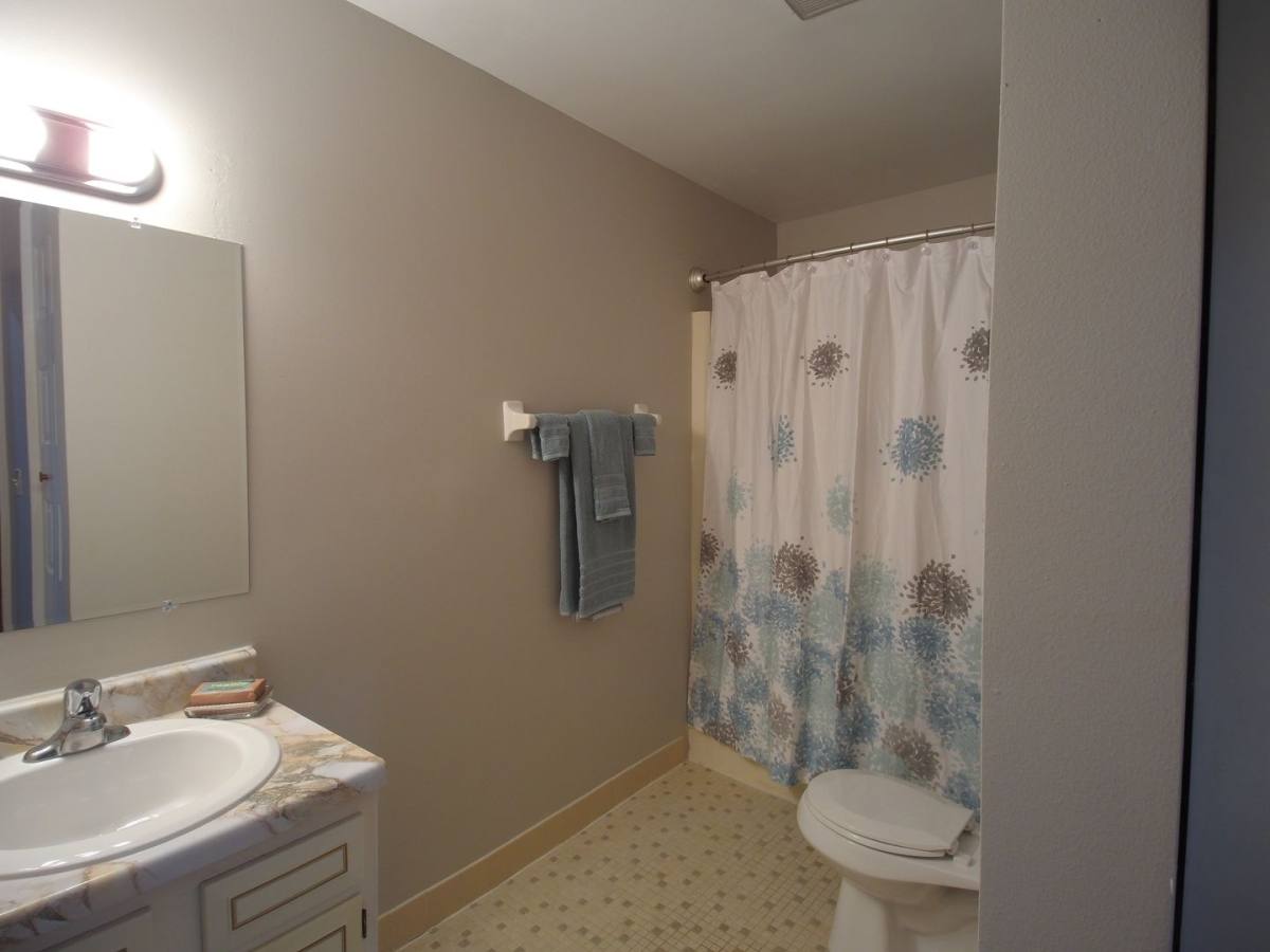 Apartment for rent at 4701 Indian Hills Dr, Racine, WI 53406