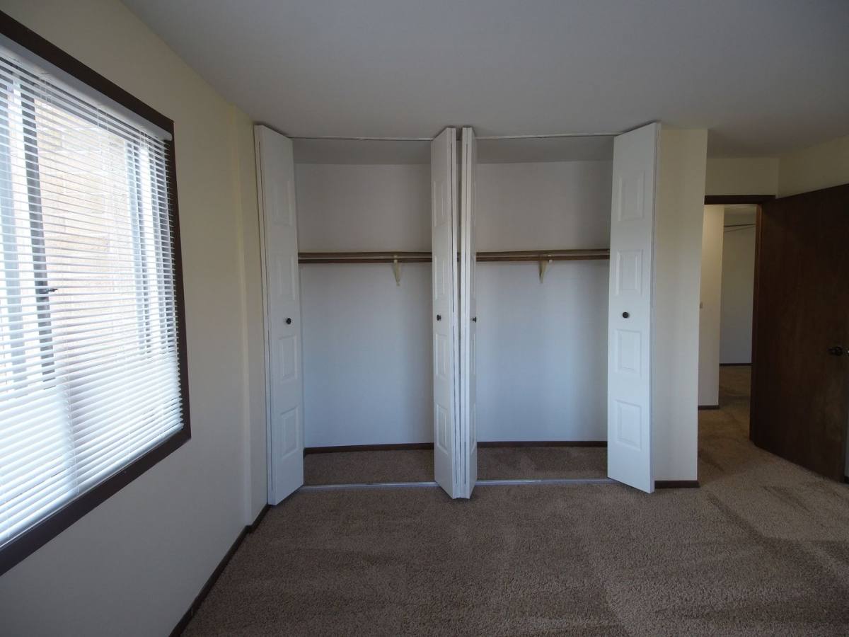 Apartment for rent at 4701 Indian Hills Dr, Racine, WI 53406