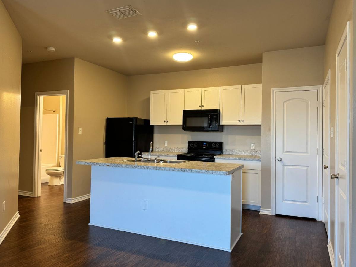 Apartment for rent at 9099 Bellwood Lake Dr, Tyler, TX 75709